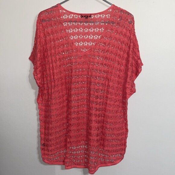 The Limited Coral Crochet Top - Picture 2 of 4